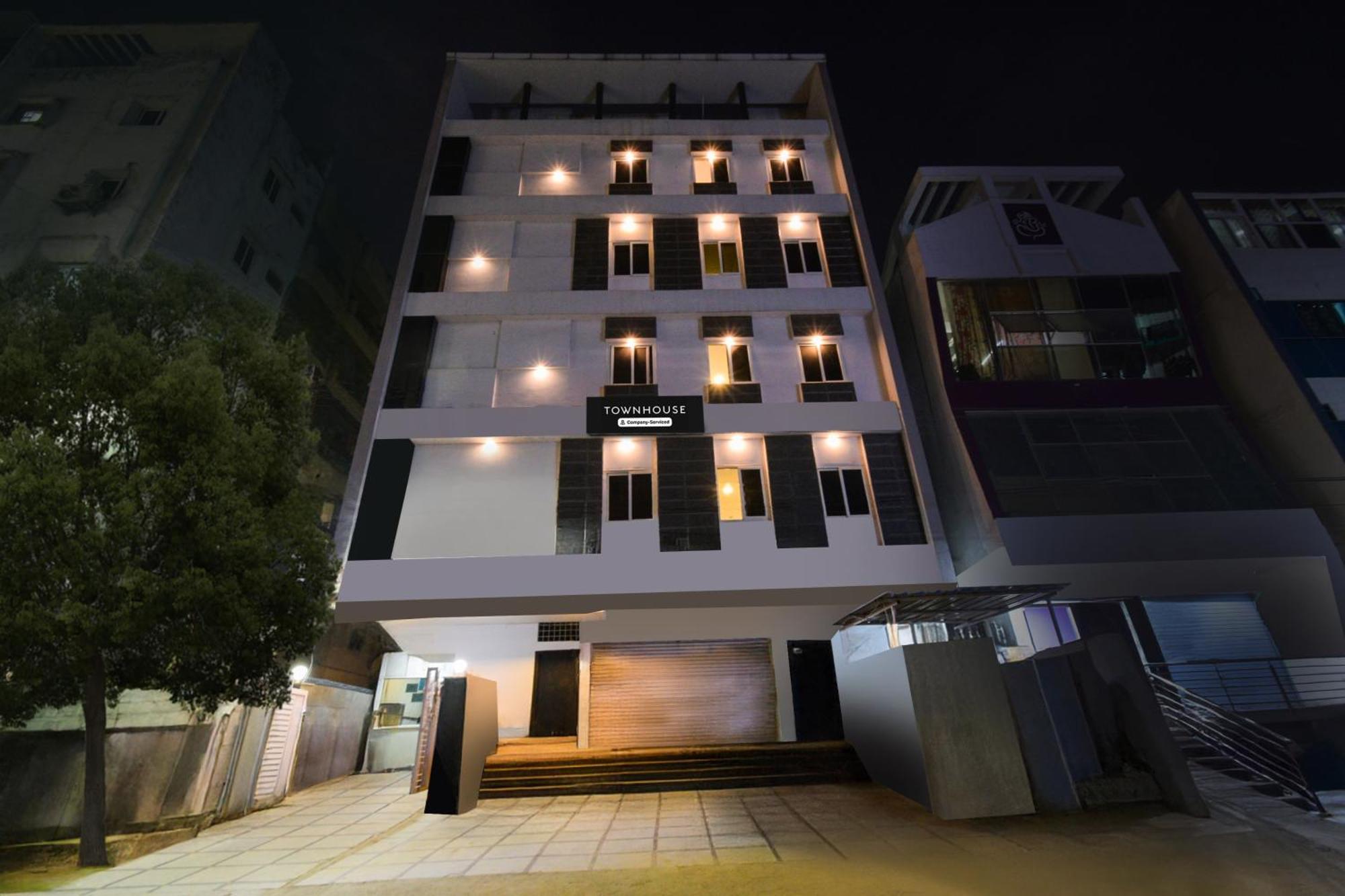 Super Townhouse Alwal Road Hotel Trimulgherry Buitenkant foto